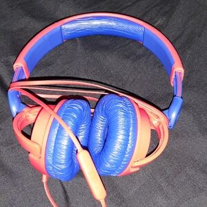 JBL On-Ear Headphones in Vibrant Blue and Red